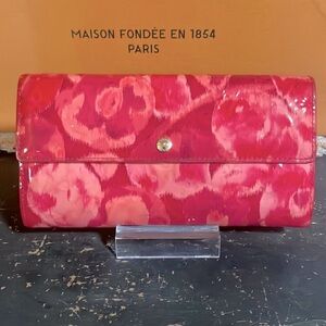🌹LIMITED EDITION Louis Vuitton ✨ Ikat Vernis Floral Rose Long Wallet